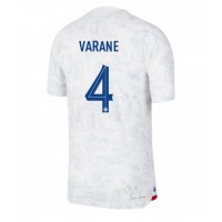 Camiseta Francia Raphael Varane #4 Segunda Equipación Replica Mundial 2022 mangas cortas